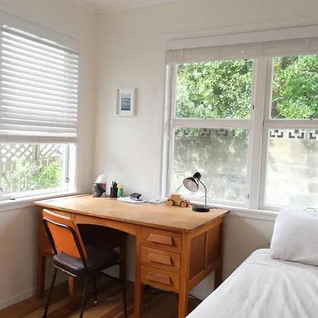 4 Bedroom Home With Sea Views Whanganui Exterior photo